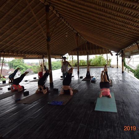 Villa Lotus 8 Canggu Εξωτερικό φωτογραφία