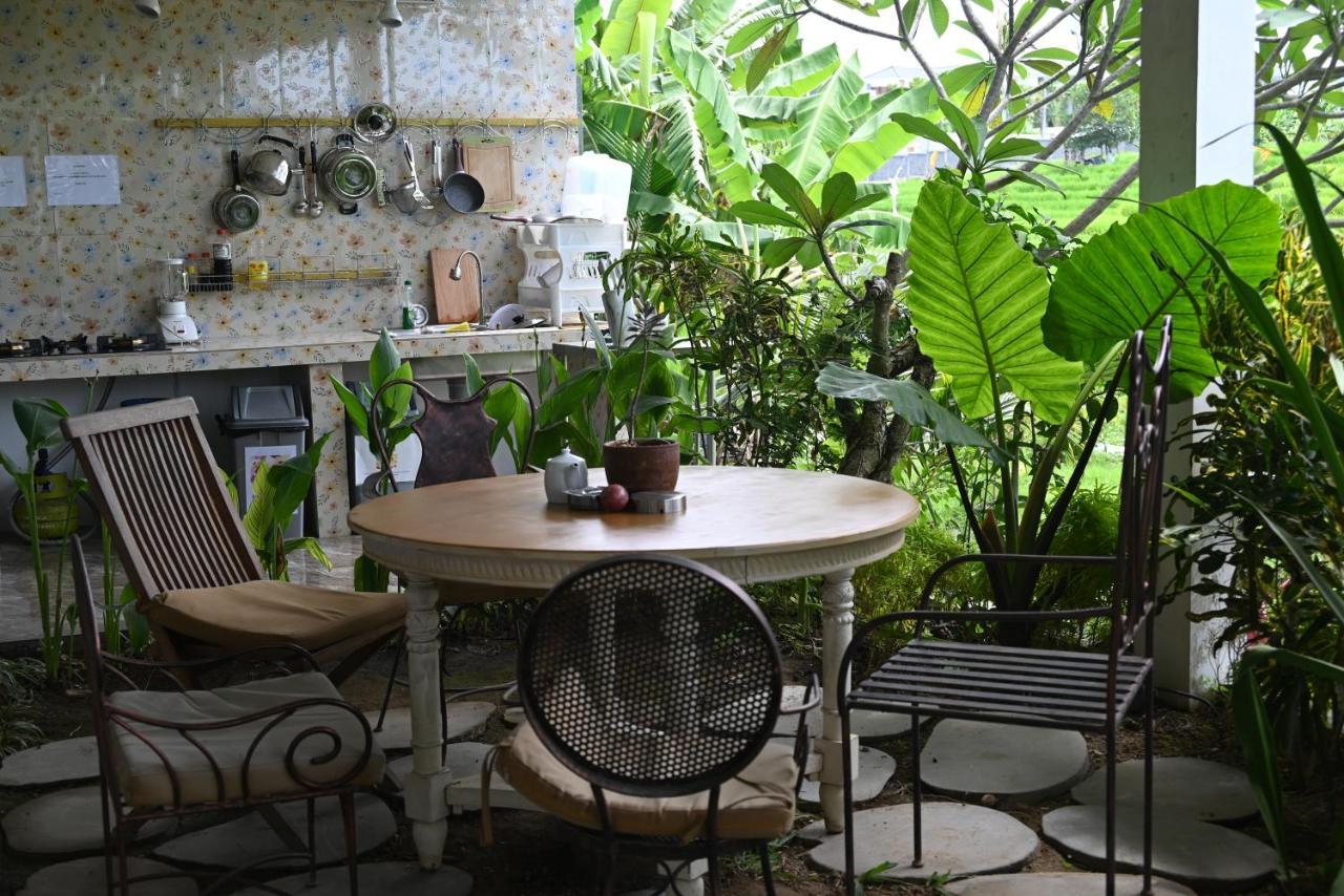 Villa Lotus 8 Canggu Εξωτερικό φωτογραφία