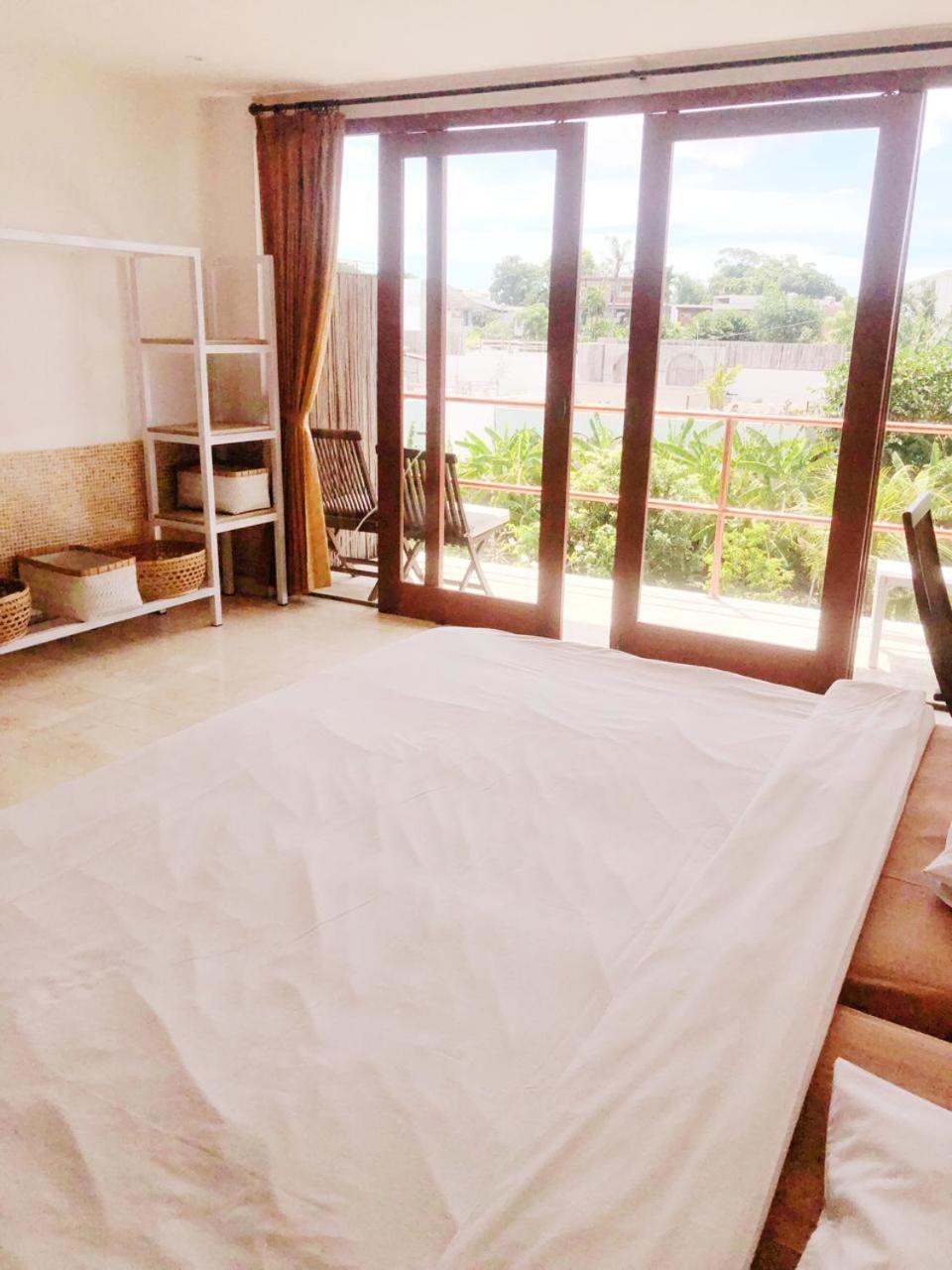 Villa Lotus 8 Canggu Εξωτερικό φωτογραφία