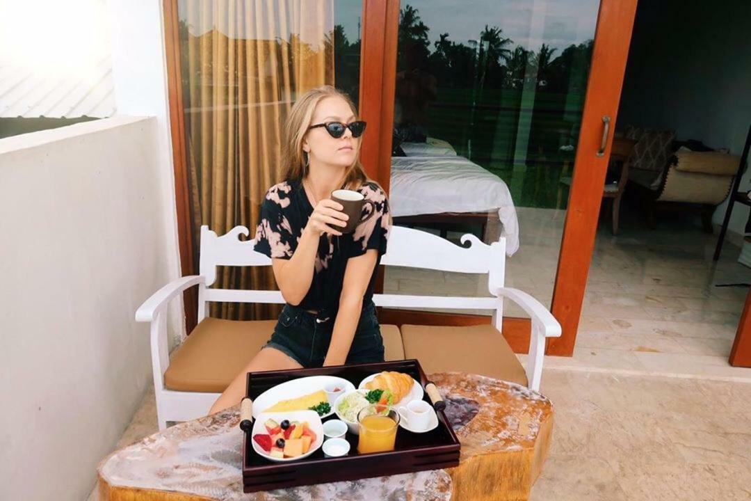 Villa Lotus 8 Canggu Εξωτερικό φωτογραφία